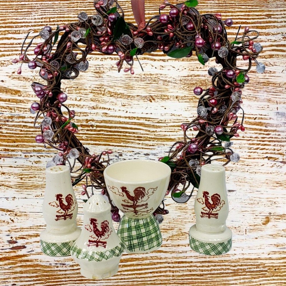 Vintage Vernon Kilns Rustic Farm Roosters Salt-Pepper Shakers-Fruit or Egg Cup